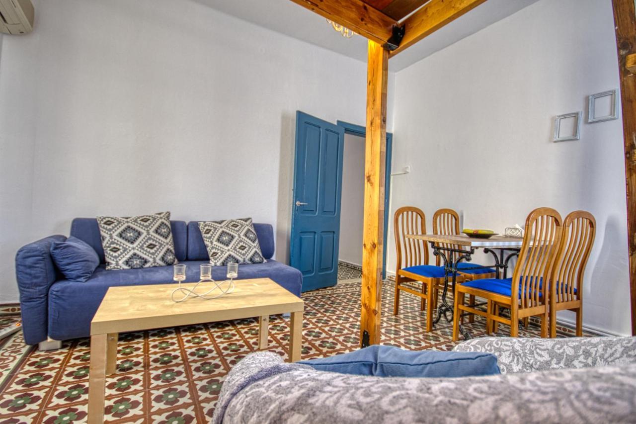 Mascot Bar Street Apartments Rhodes City ภายนอก รูปภาพ